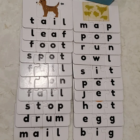 Chuckle & Roar Spelling Puzzles - Picture 4 of 7
